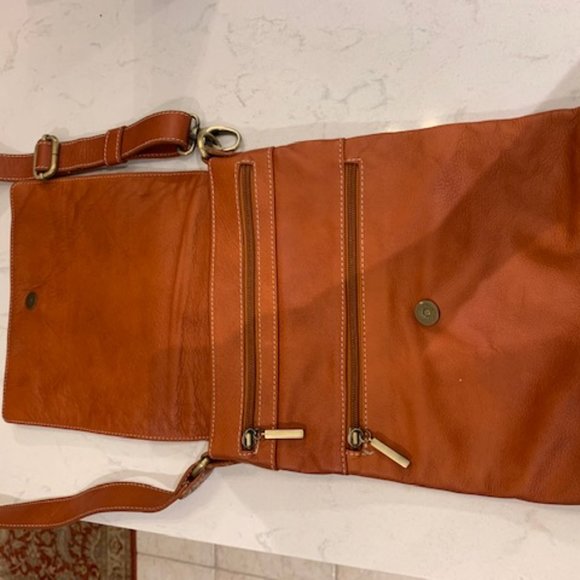 Avorio Italian Leather Bag - Picture 3 of 4